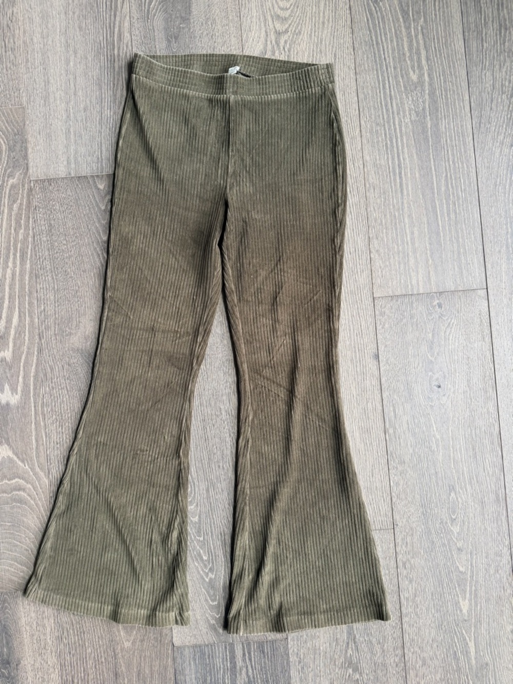 Aerie Groove On Rib Velour Flare Pant in Olive Green Size Large